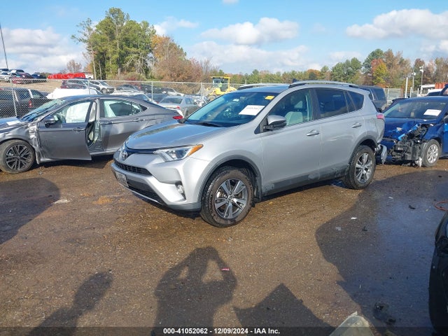Toyota Rav4 Xle 2016 2T3WFREV2GW292242 Image 2