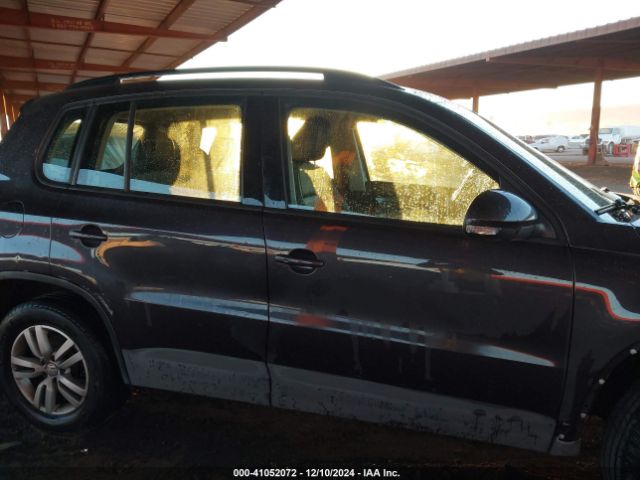WVGAV7AX9GW588932 Volkswagen TIGUAN S