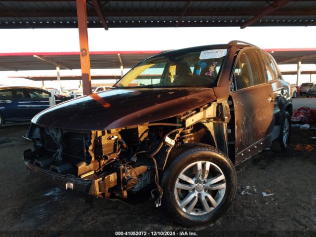WVGAV7AX9GW588932 Volkswagen TIGUAN S