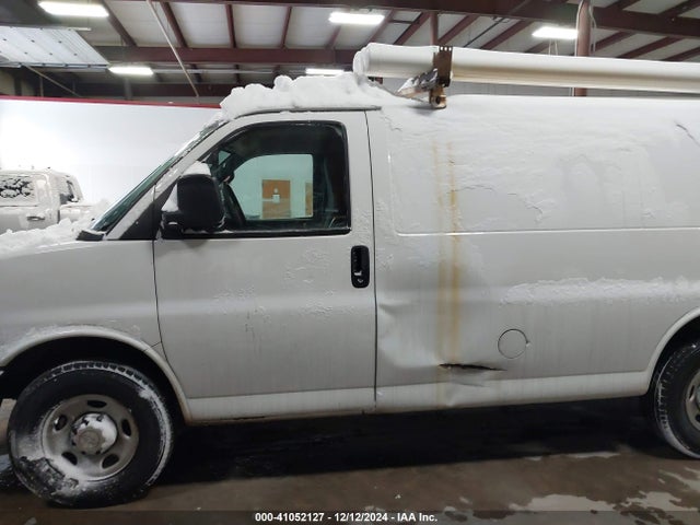 Chevrolet Express 2500 Work Van 2018 1GCWGAFG6J1905273 Image 6