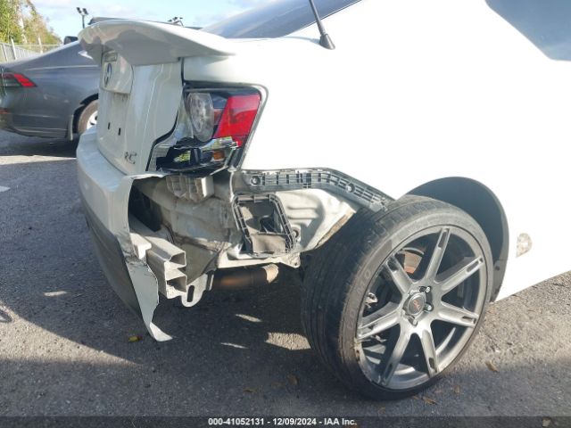 JTKJF5C76FJ013372 Scion TC