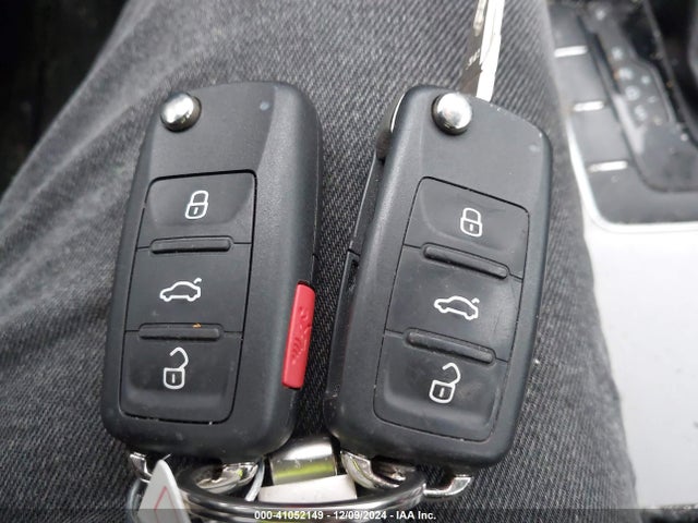 1VWAA7A34MC018568 Volkswagen Passat 2.0t S