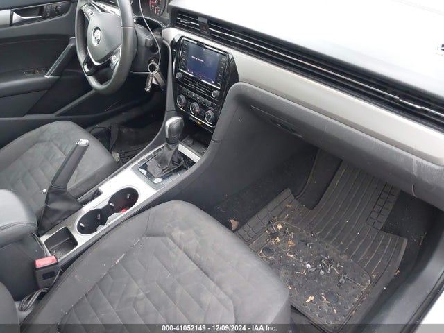 1VWAA7A34MC018568 Volkswagen Passat 2.0t S