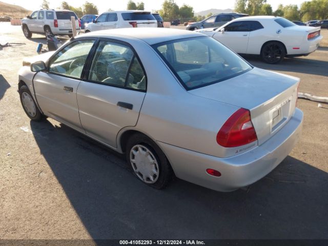 2001 MITSUBISHI MIRAGE JA3AY26C51U052341 Photo 2