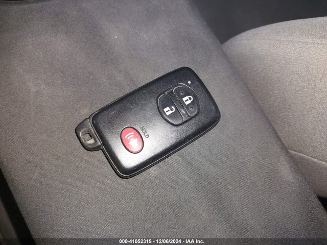 Toyota Prius Two 2014 JTDKN3DU3E1769652 Image 11