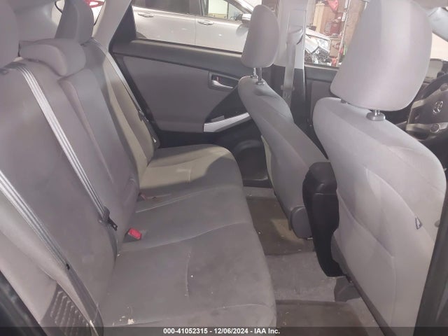 Toyota Prius Two 2014 JTDKN3DU3E1769652 Image 8