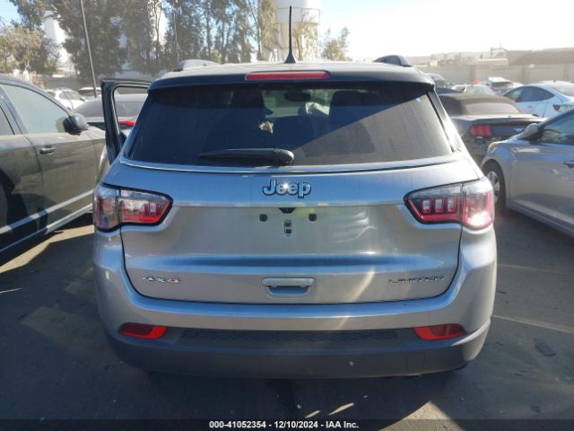 3C4NJDCB0NT222734 Jeep Compass Limited 4x4