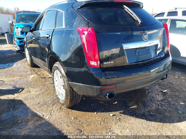 2011 CADILLAC SRX 3GYFNAEY7BS628532 Photo 2