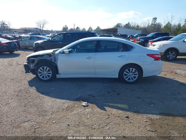 Nissan Altima 2.5 S 2017 1N4AL3AP3HC146336 Image 15