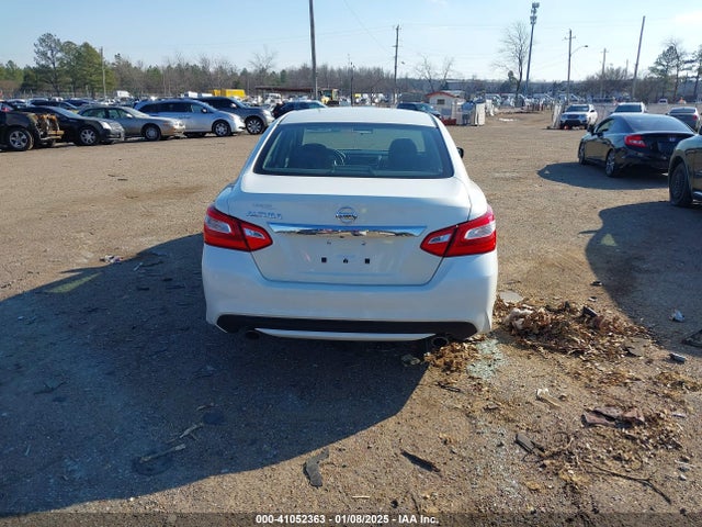 Nissan Altima 2.5 S 2017 1N4AL3AP3HC146336 Image 17