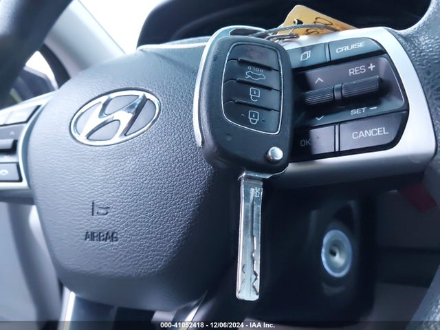 Hyundai SONATA ECO 2018 5NPE24AA1JH724167 Image 11