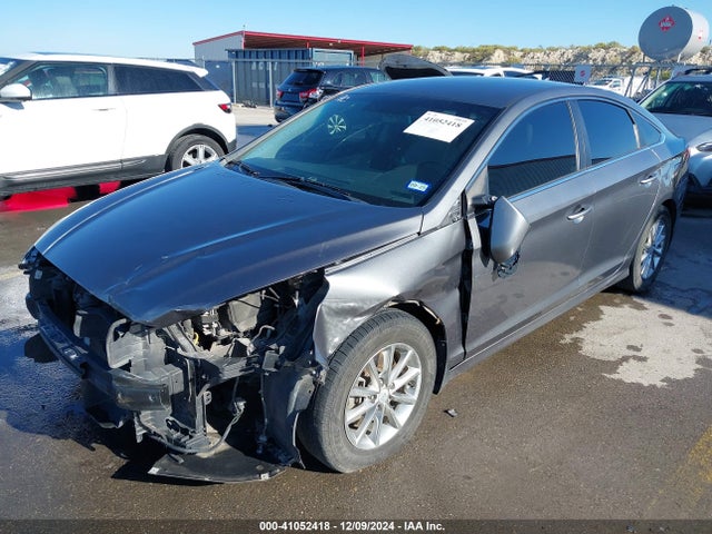 Hyundai SONATA ECO 2018 5NPE24AA1JH724167 Image 2