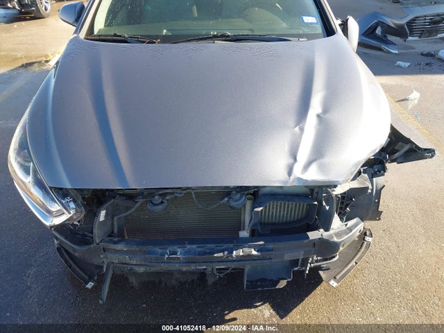Hyundai SONATA ECO 2018 5NPE24AA1JH724167 Image 6