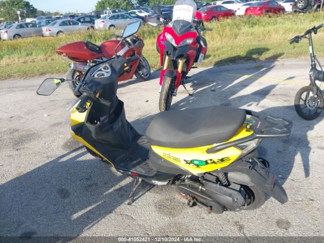 2022 SCOOTER 50CC H0DTABF17NX010544 Photo 2