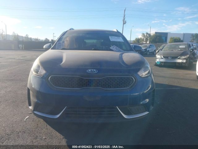 KNDCB3LC9J5211121 KIA NIRO LX
