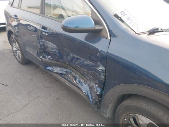 KNDCB3LC9J5211121 KIA NIRO LX