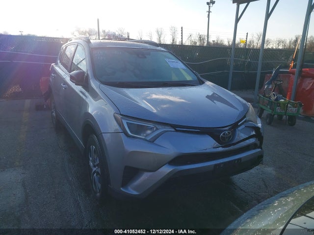 Toyota RAV4 LE 2017 2T3BFREV3HW587060 Image 12