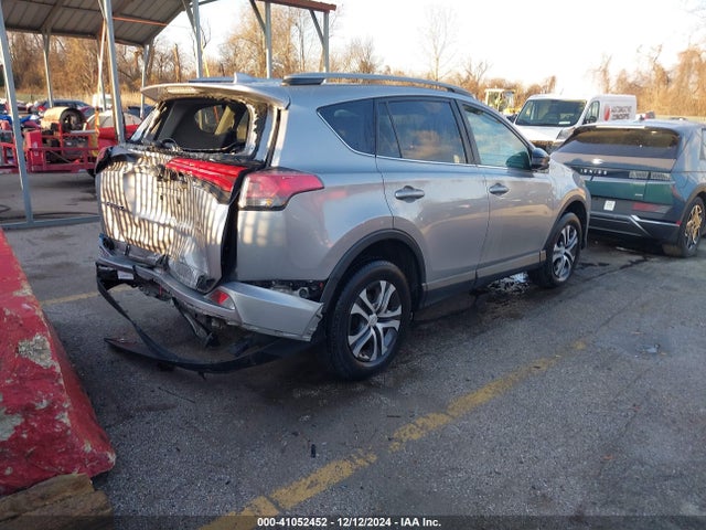 Toyota RAV4 LE 2017 2T3BFREV3HW587060 Image 4