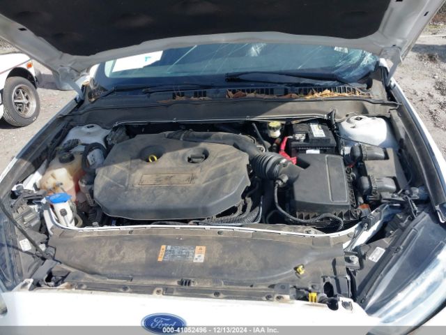 3FA6P0H9XER338317 Ford FUSION SE