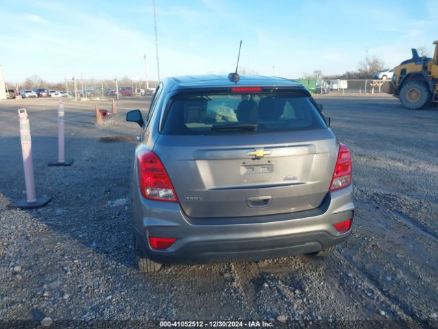 3GNCJKSB7LL306048 Chevrolet Trax Fwd Ls