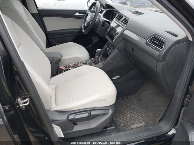 3VV2B7AX0KM200286 Volkswagen Tiguan 2.0t Se/2.0t Sel/2.0t Sel R-line/2.0t Sel R-line Black