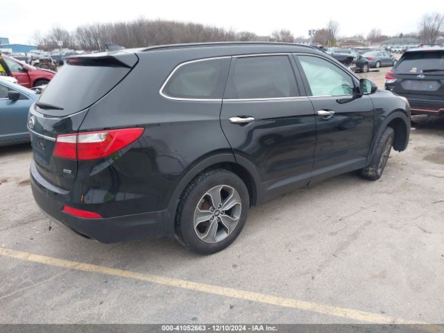 KM8SMDHF0GU148192 Hyundai Santa Fe Se