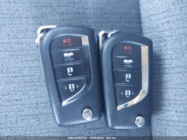 Toyota CAMRY LE 2018 4T1B11HK2JU153146 Image 11