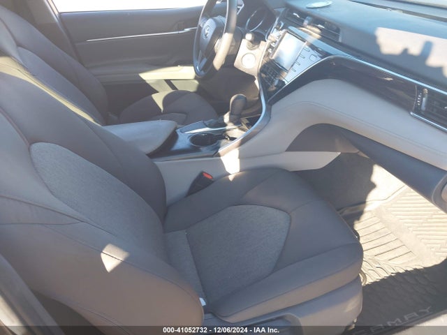 Toyota CAMRY LE 2018 4T1B11HK2JU153146 Image 5