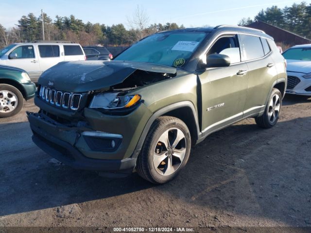 3C4NJDBB2JT334592 Jeep Compass Latitude 4x4