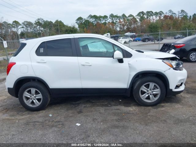 KL7CJNSB3MB342670 Chevrolet Trax Awd Ls