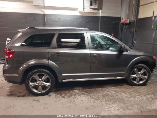 3C4PDCGB9GT215739 Dodge Journey Crossroad Plus