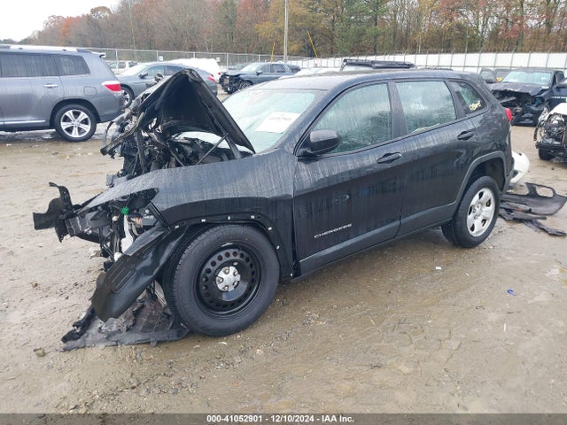 1C4PJLAB2EW182740 Jeep Cherokee Sport
