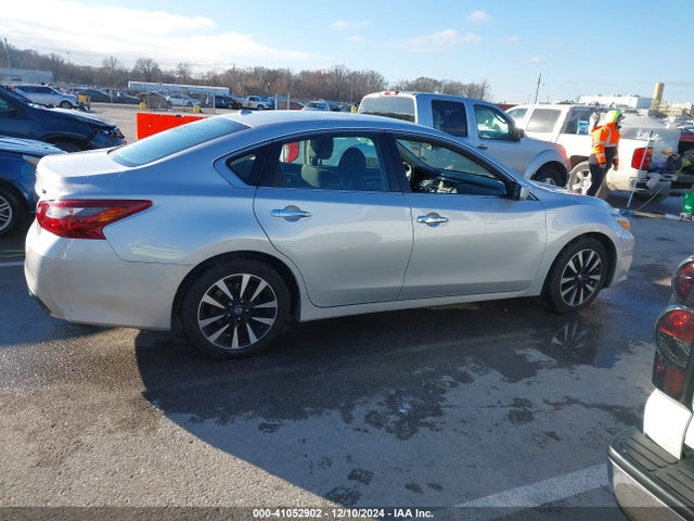 1N4AL3APXJC265944 Nissan Altima 2.5 Sv