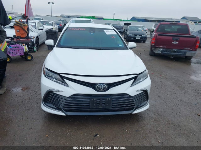 Toyota CAMRY LE 2021 4T1C11AK3MU405683 Image 12