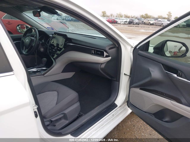 Toyota CAMRY LE 2021 4T1C11AK3MU405683 Image 5