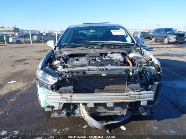 3FA6P0RU9ER256890 Ford Fusion Hybrid Titanium