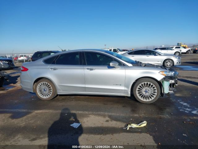 3FA6P0RU9ER256890 Ford Fusion Hybrid Titanium
