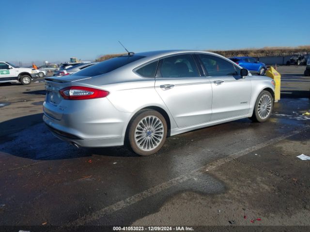 3FA6P0RU9ER256890 Ford Fusion Hybrid Titanium