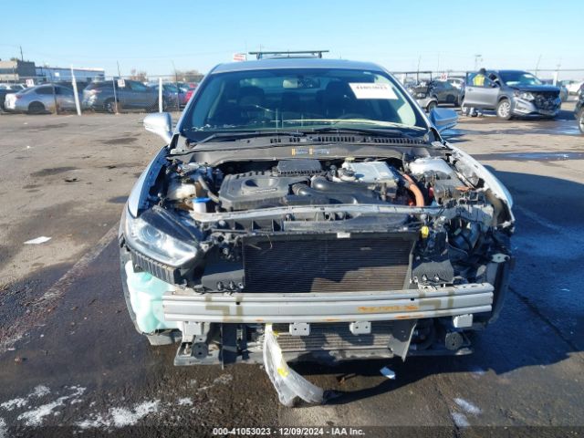 3FA6P0RU9ER256890 Ford Fusion Hybrid Titanium