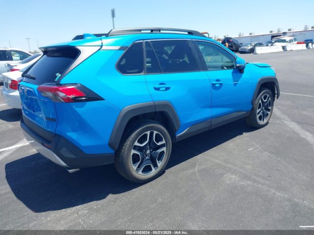 2019 TOYOTA RAV4 2T3J1RFV6KW015531 Photo 3