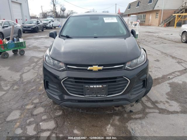 3GNCJKSB6JL173618 Chevrolet TRAX LS