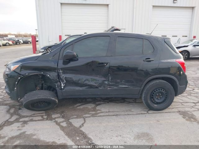 3GNCJKSB6JL173618 Chevrolet TRAX LS