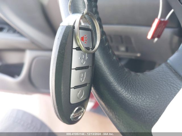 5N1DR2MM5JC645917 Nissan Pathfinder Sv