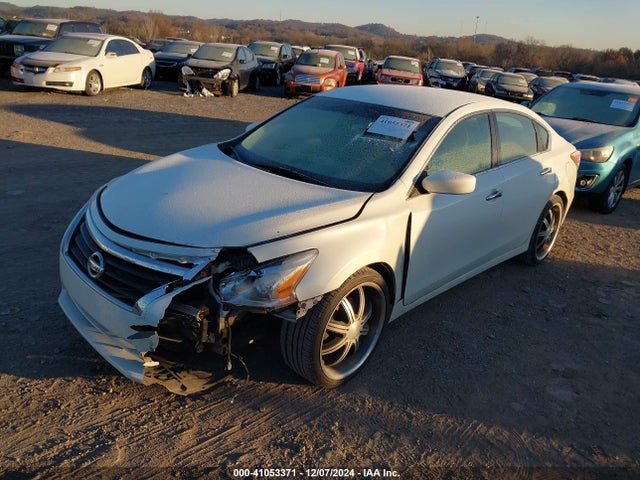 Nissan Altima 2.5 S 2014 1N4AL3AP9EN386720 Image 2