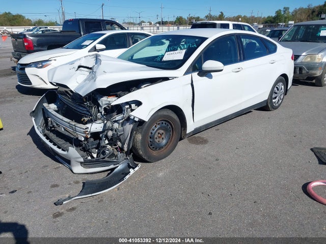 Ford FUSION S 2014 1FA6P0G75E5363886 Image 2