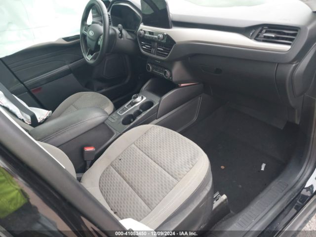 1FMCU9G66NUA06865 Ford ESCAPE SE