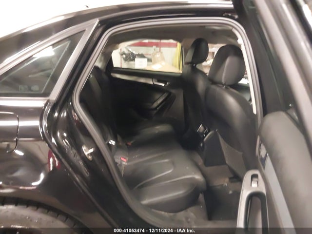 2010 AUDI A4 WAUBFAFL3AN033591 Photo 7