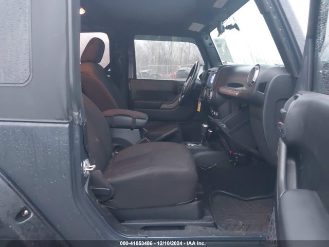 1C4AJWAG4HL548383 Jeep Wrangler Sport 4x4