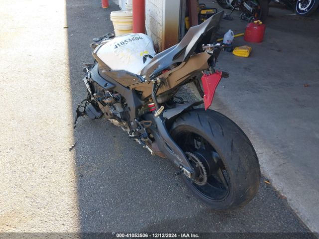 2016 YAMAHA YZFR1S JYARN42E2GA000560 Photo 2