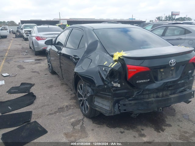 Toyota COROLLA SE 2017 5YFBURHE2HP729829 Image 3